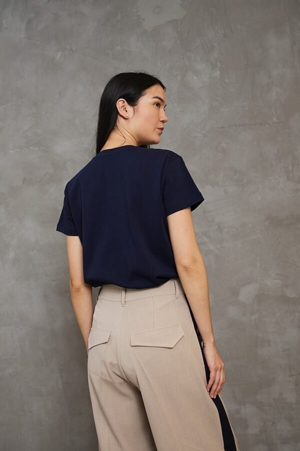 Polo Emi | Cuello V manga clásica<span> - </span>Azul marino, M