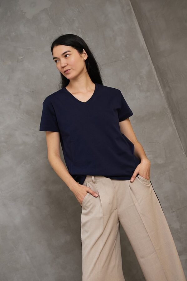 Polo Emi | Cuello V manga clásica<span> - </span>Azul marino, L