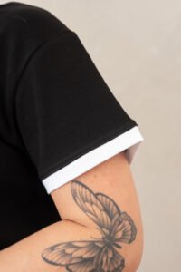 Polo Iris | Cuello V bicolor - Imagen 3